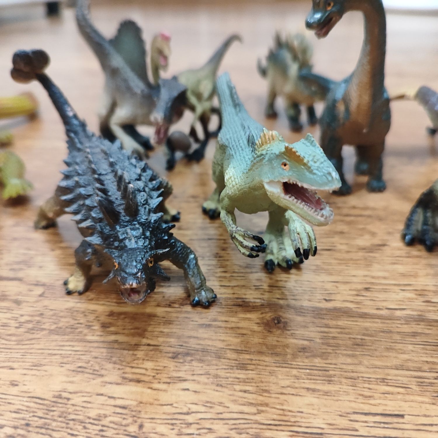 Zestaw dinozaurów+ krokodyl