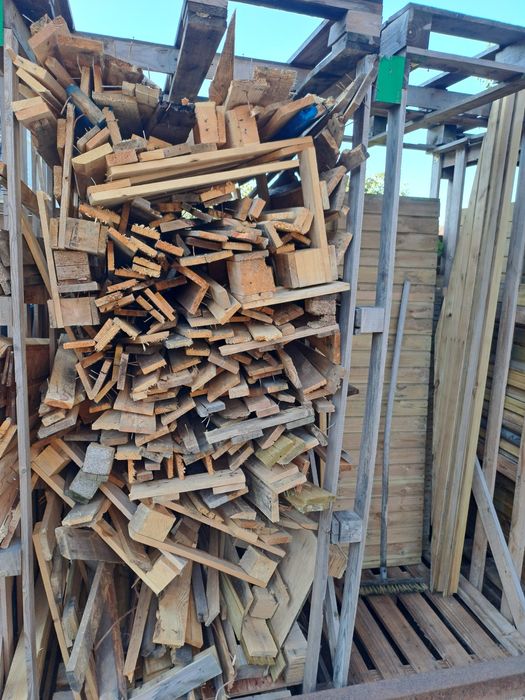 M3 drewna za 25 zł deski z palet z gwoździami