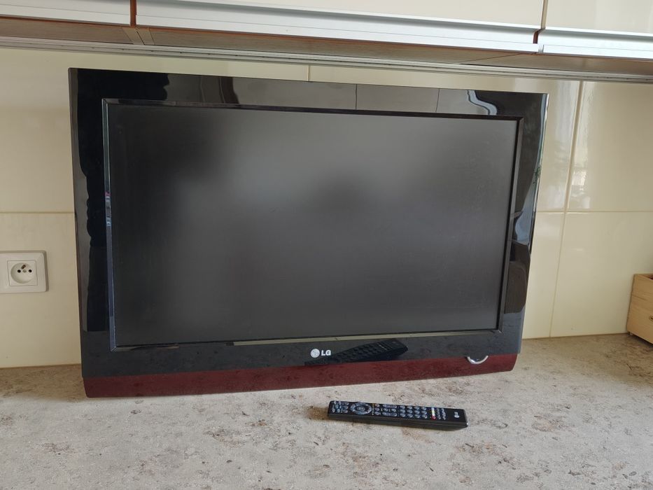 Telewizor 32" LG 32LG4000 DVD uchwyt na ścianę