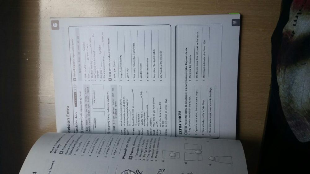 Książka workbook voices nowa