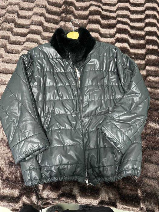 Дуже класна демісезонна куртка