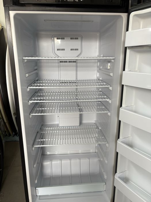 Congelador vertical marca Jocel