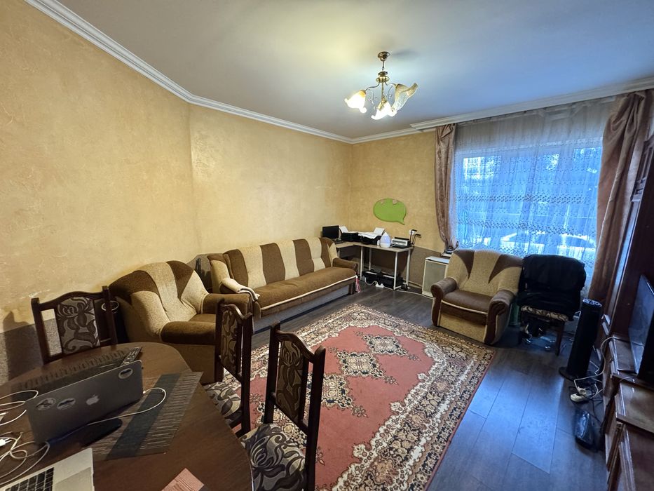 1к центр вул. Штефана Августина