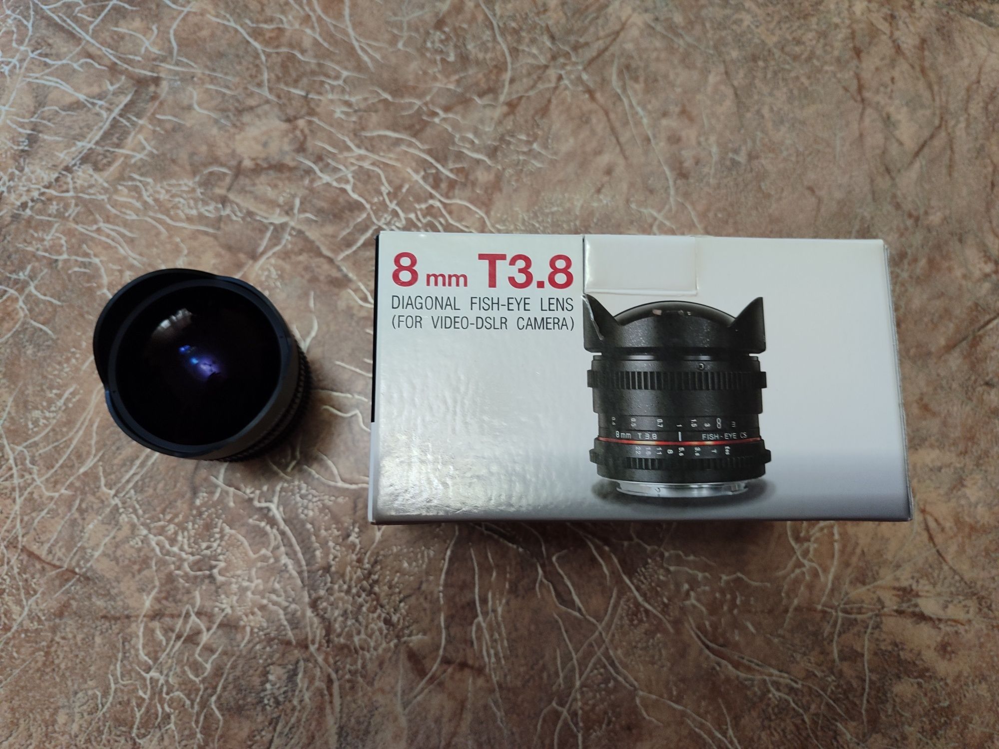 Объектив Samyang 8mm T3.8 diagonal fish-eye lens