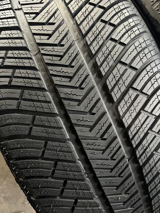 295/40/20+265/45/20 R20 Michelin Pilot Alpin PA4 4шт новые зима