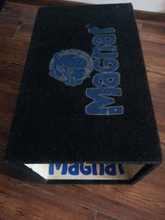 Subwoofer Magnat 600 Watt Mega Bass