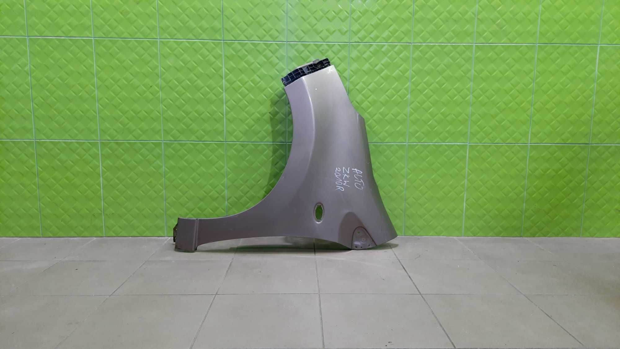 Крило Suzuki Alto 2009-2014 Honda CR-V 2006-2012 Opel Zafira 2005-2011