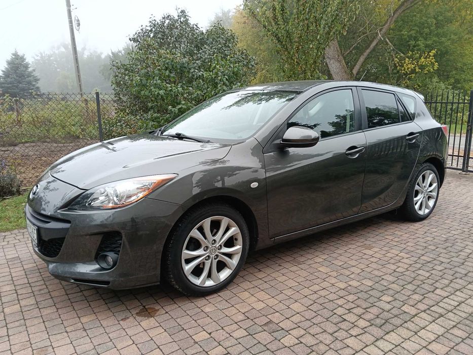 Sprzedam Mazda 3 , 2012r , 1.6 benzyna , automat , niski przebieg