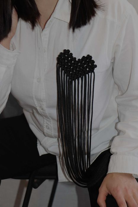 брошка серце. макраме