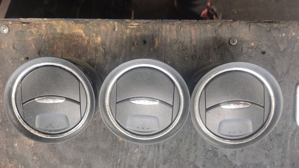 Kratki nawiewu ford mondeo MK4