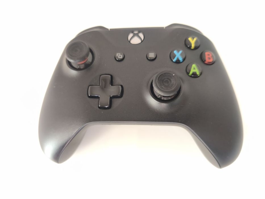 Xbox One X, 1TB, Caixa