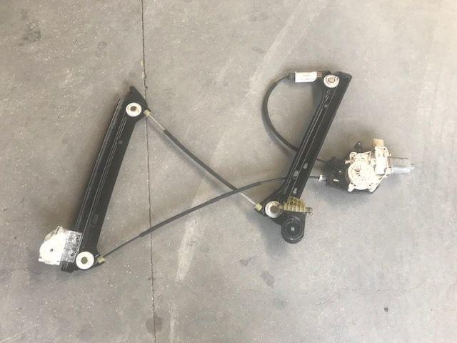 Elevador de vidro Frente direito BMW F21