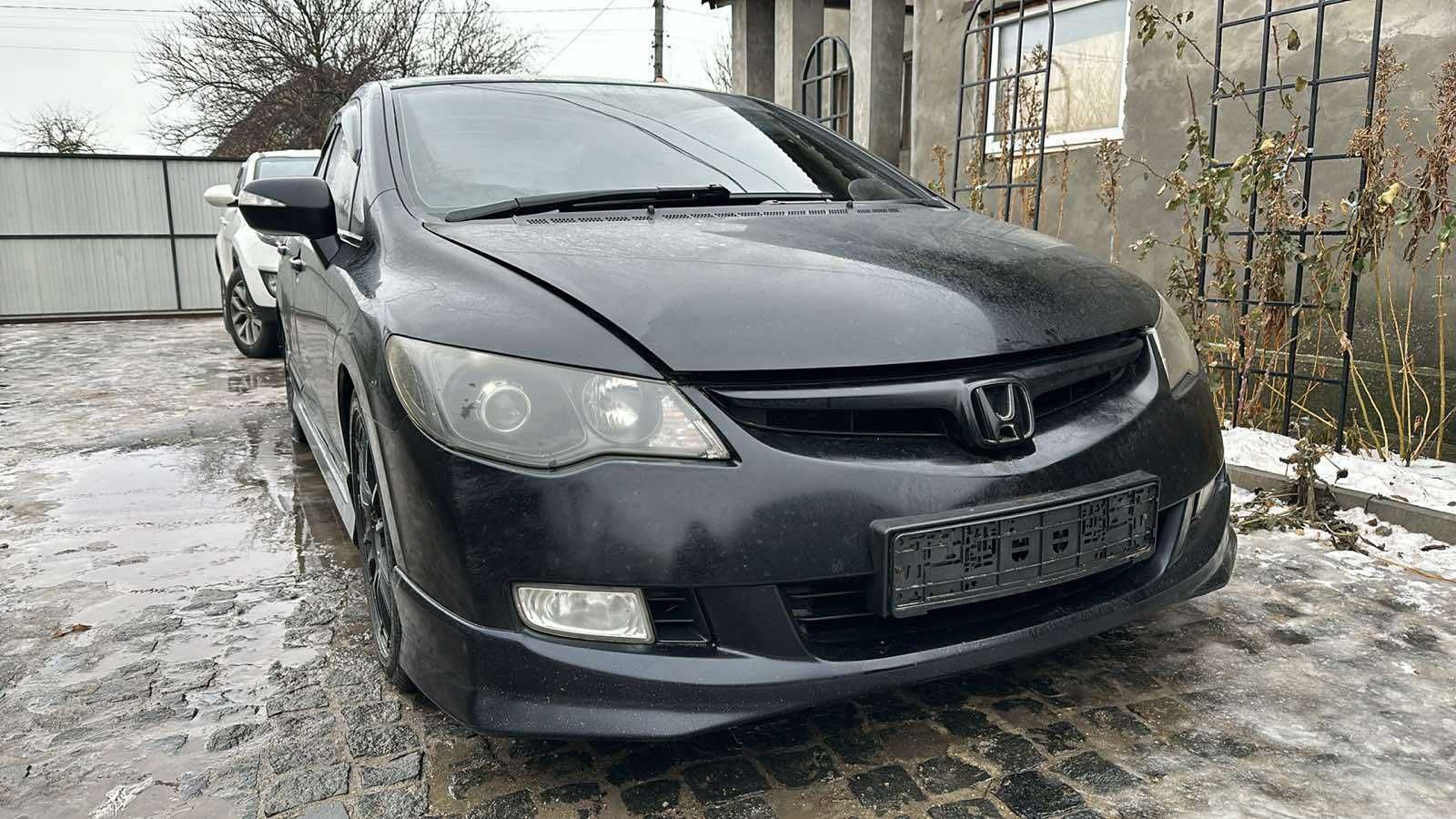 Автозапчасти разборка Honda Civic 4D Хонда Сивик