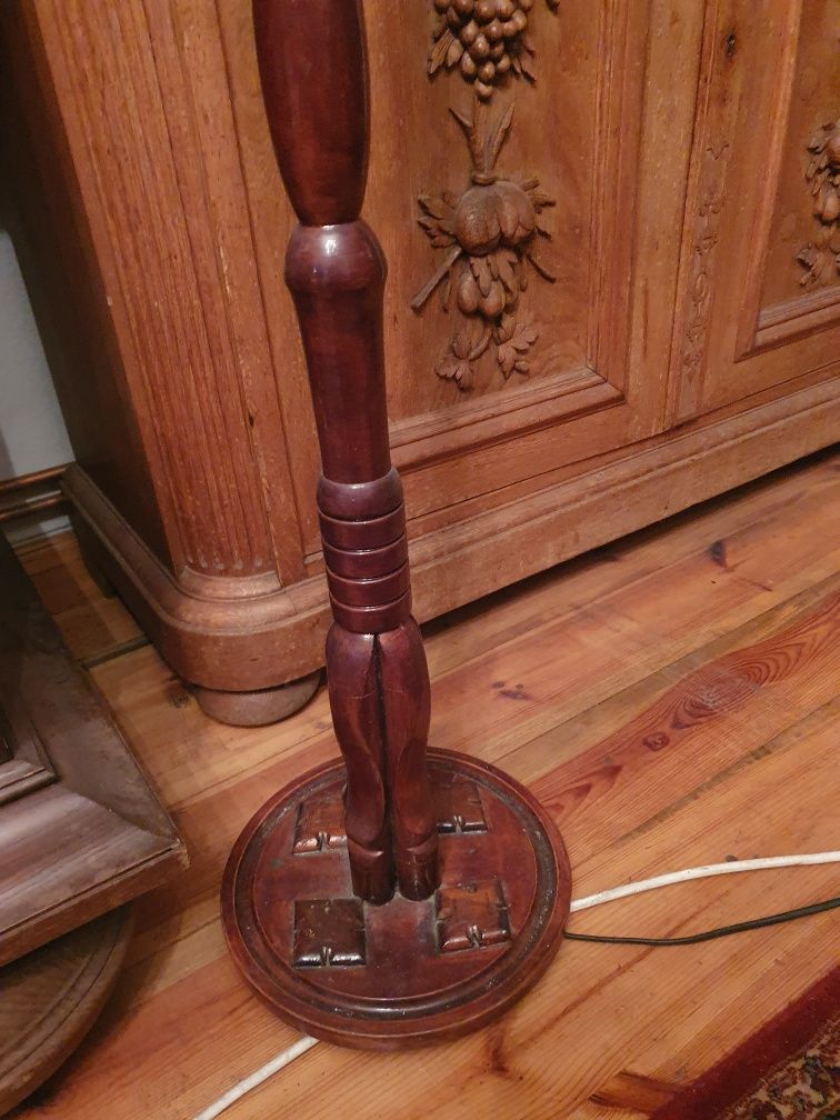 Lampa stojaca z abażurem