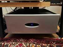 Amplificador potência 600W Perreaux 350P