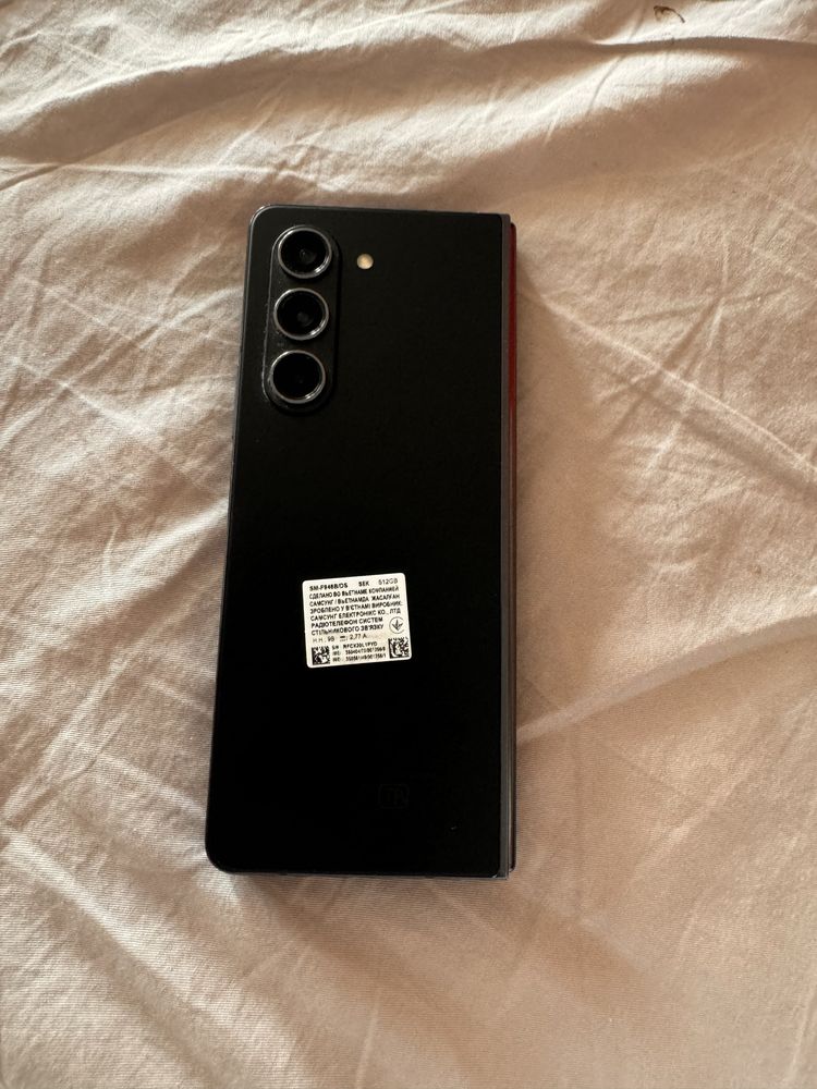 Samsung Galaxy Fold 5 12/512 SM-F946B/DS