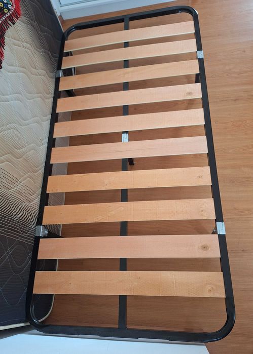 Estrado de cama de solteiro + colchão