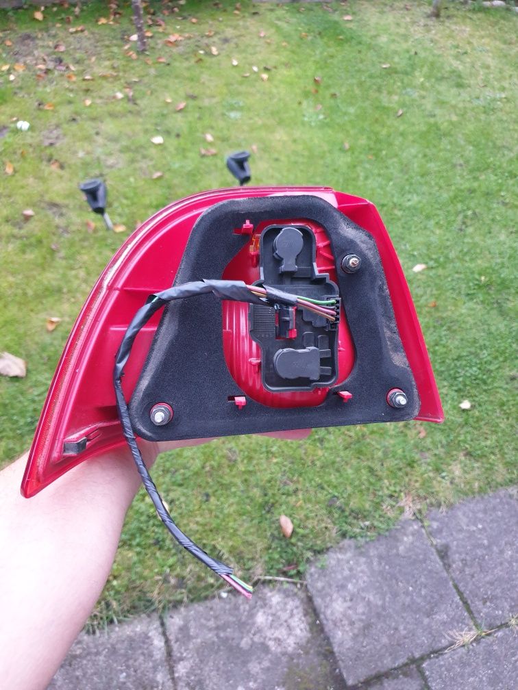 lampa tylna prawa saab 95 2005 rok lift