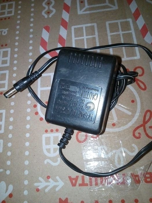 адаптер AC/DC переменного тока для ТВ-игр 10V 500mA