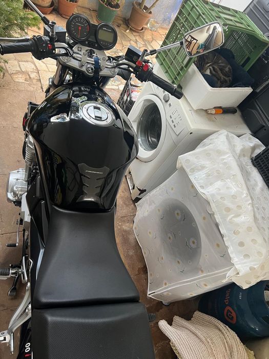 Vendo mota Suzuki bandit 2011