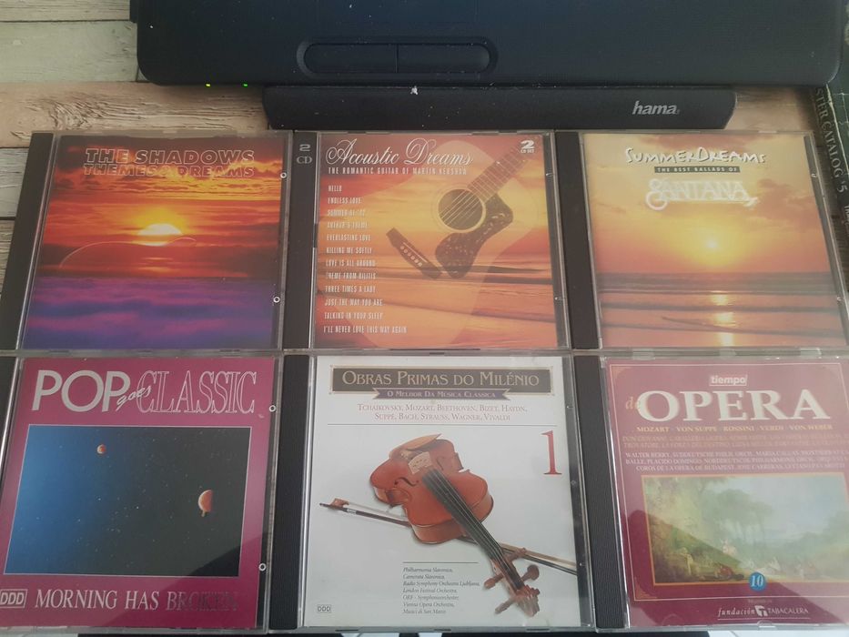 Cds musica variada 12 unidades para desocupar 10€
