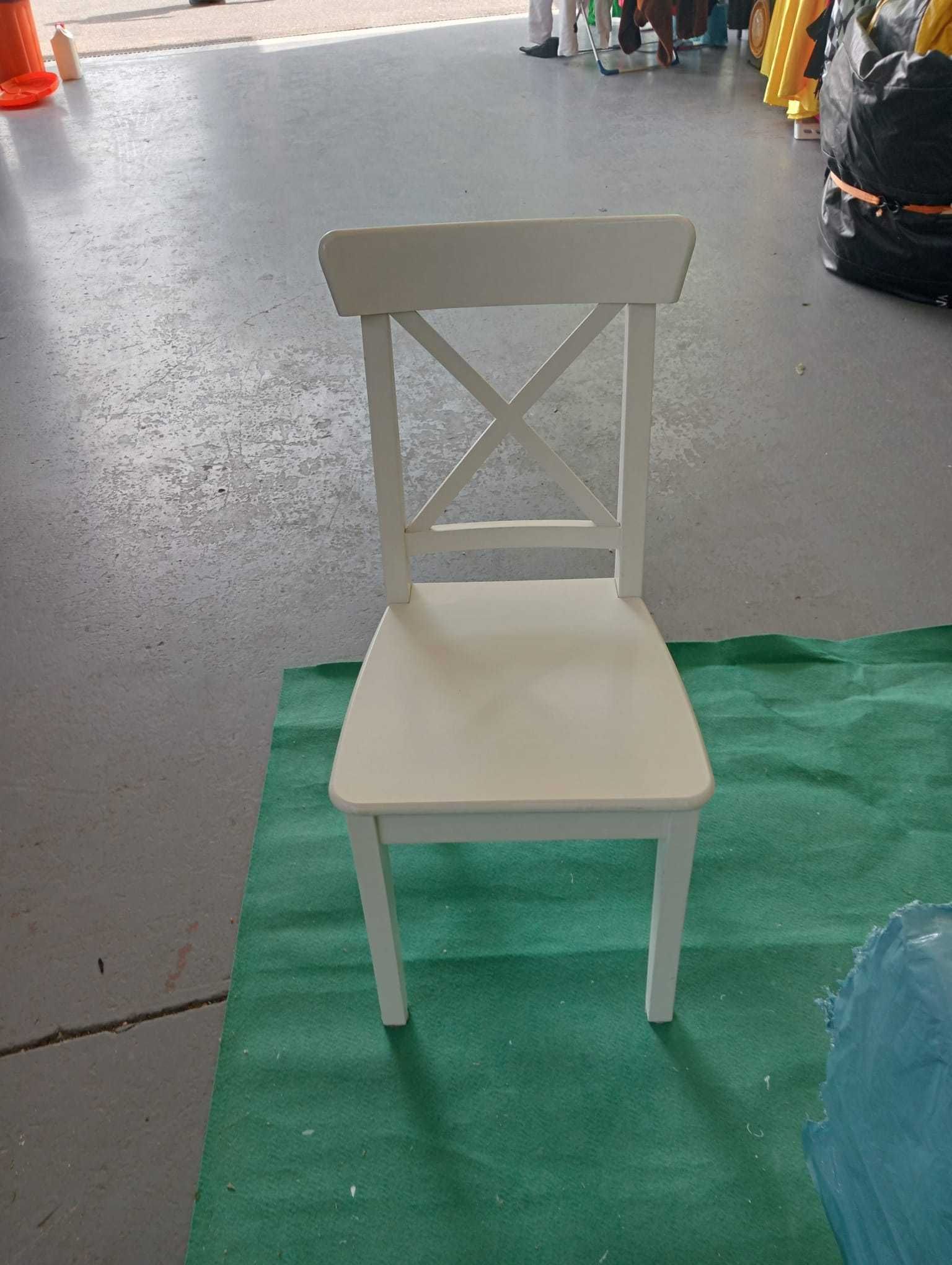 Cadeiras Brancas - IKEA (INGOLF) *6