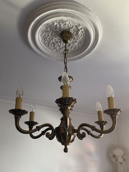 Dois Candeeiros Em Metal Com 6 Lâmpadas