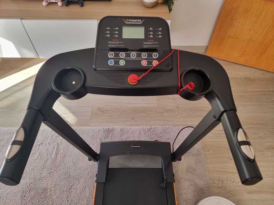 Vendo Passadeira interior compacta, como nova