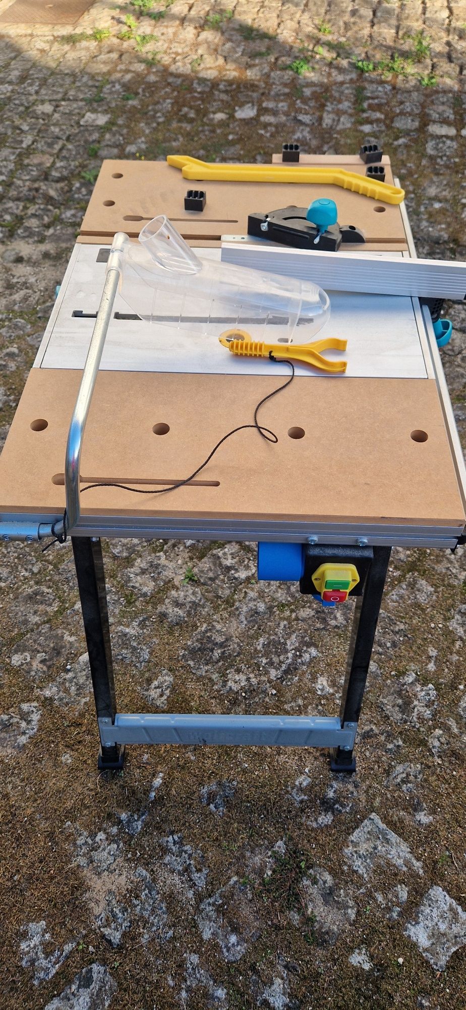 Bancada de trabalho desdobrável WOLFCRAFT MASTER CUT 1500
