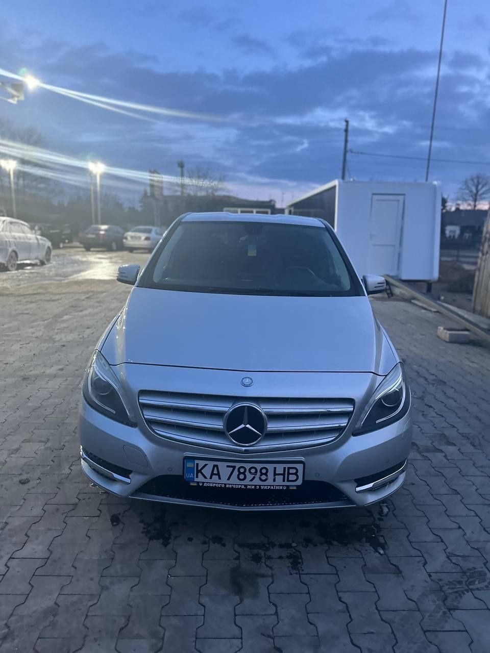 Продам Mercedes-Benz B200 2014року