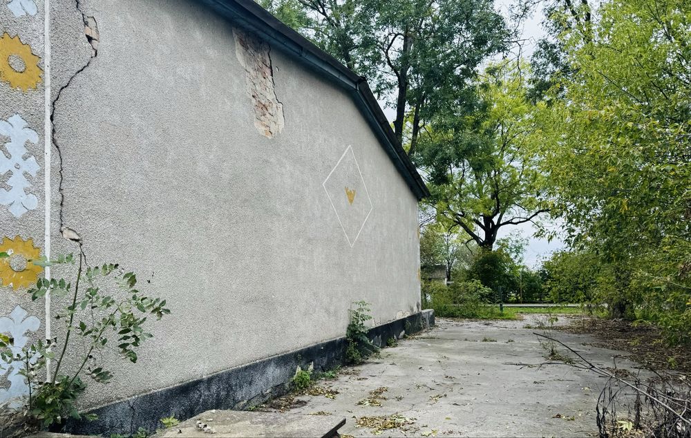 Продаж комерціного приміщення в с. Тесів