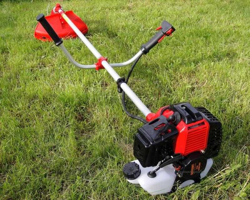 Kosa spalinowa Bestcraft 4,9 KM + 6 szpul + nóż + 3 x tarcze + szelki
