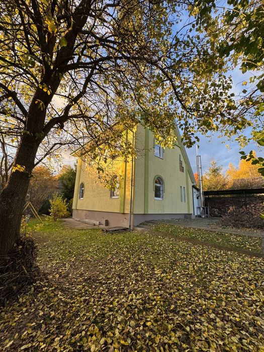Продаж будинку поруч зі Львовом