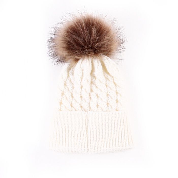 Gorro branco com pompom - A ESTREAR!