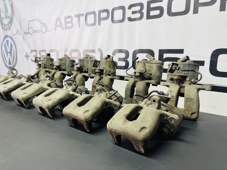 Суппорт Пассат Б6 задний супорт задній  passat b6 моторчик супорта vag
