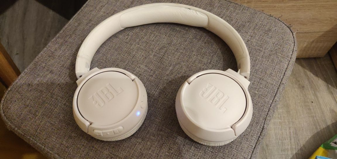 Słuchawki bezprzewodowe JBL tune 500bt bluetooth nauszne białe