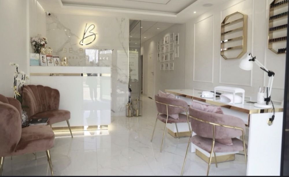 Wynajmę gabinet i stanowisko manicure Warszawa