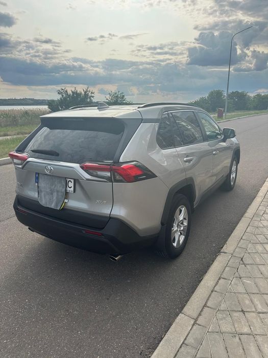 Продам Toyota  RAV 4
