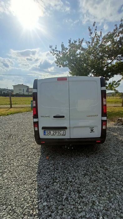 Renault Trafic 2.0 145hp 28000tys przebiegu.