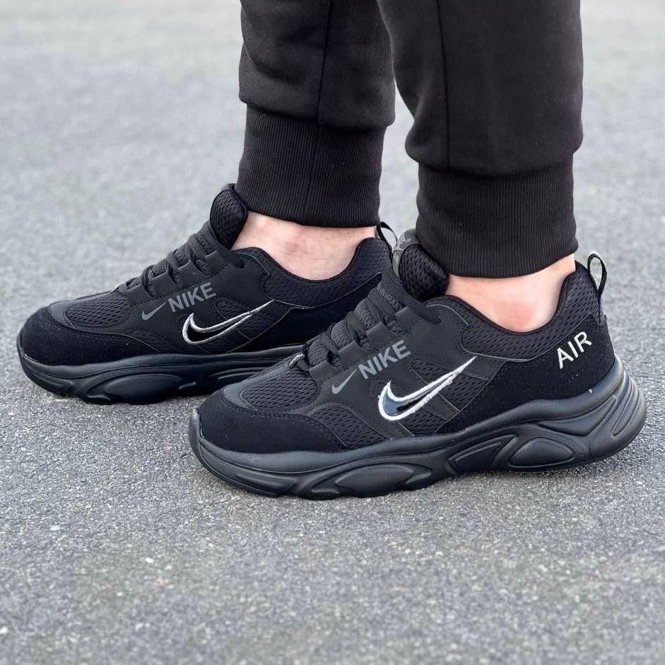 Чоловічі Кросівки Найк чорні  NIKE black 40-44 рм.