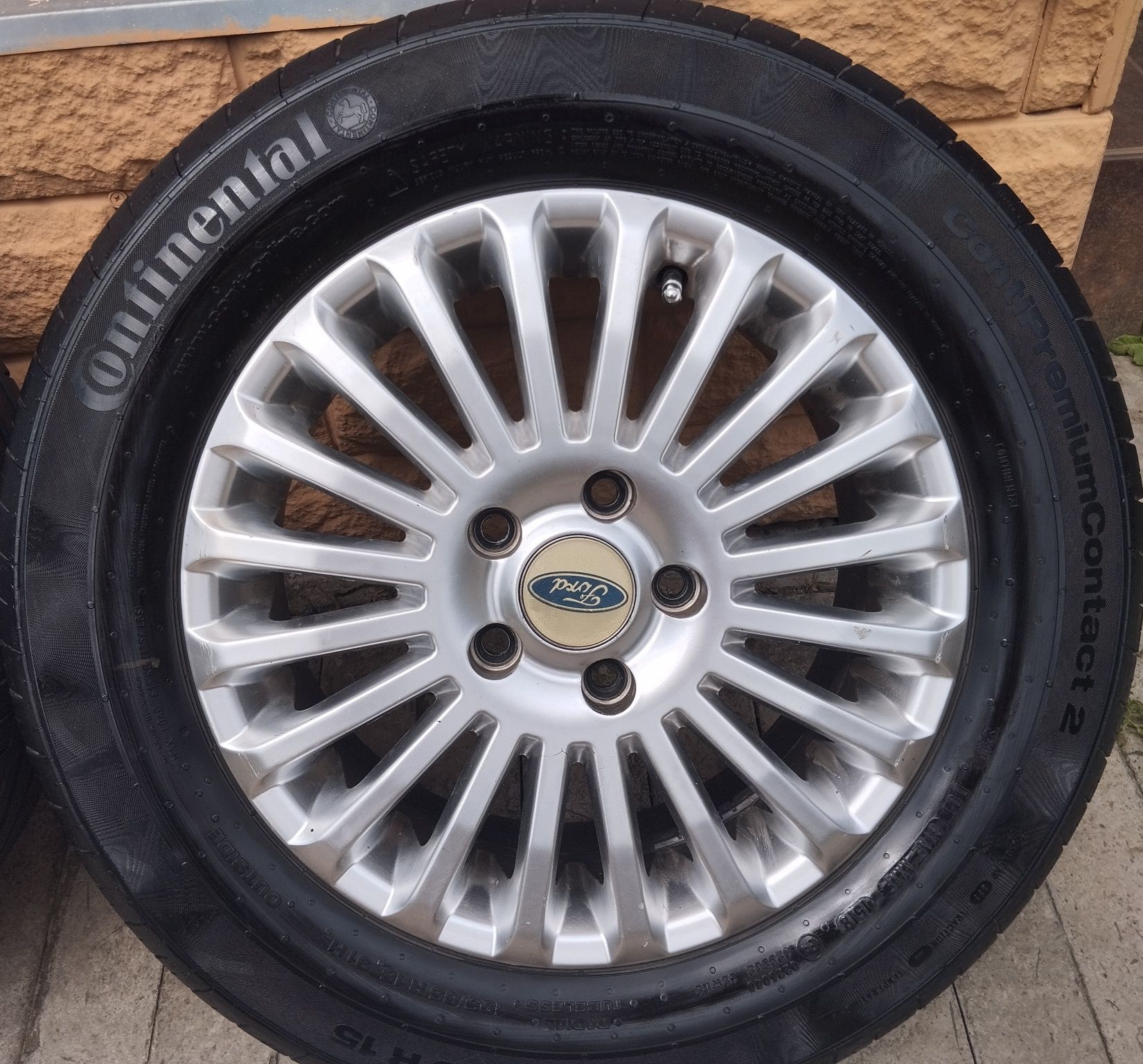 Диски r15 5*108 с резиной Continental ContiPremium Contact