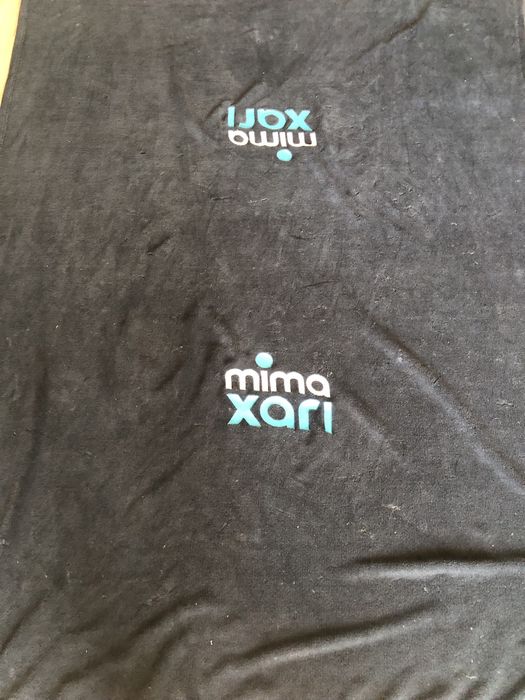 Mima Xari - duże kocyki z logo - do zabezpieczenia wózka