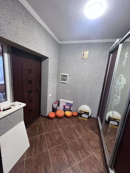 Будинок у стані заходь і живи,Красилівка,центр, будинок з газом