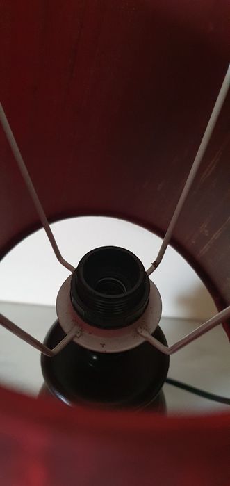 Pequeno candeeiro de mesa