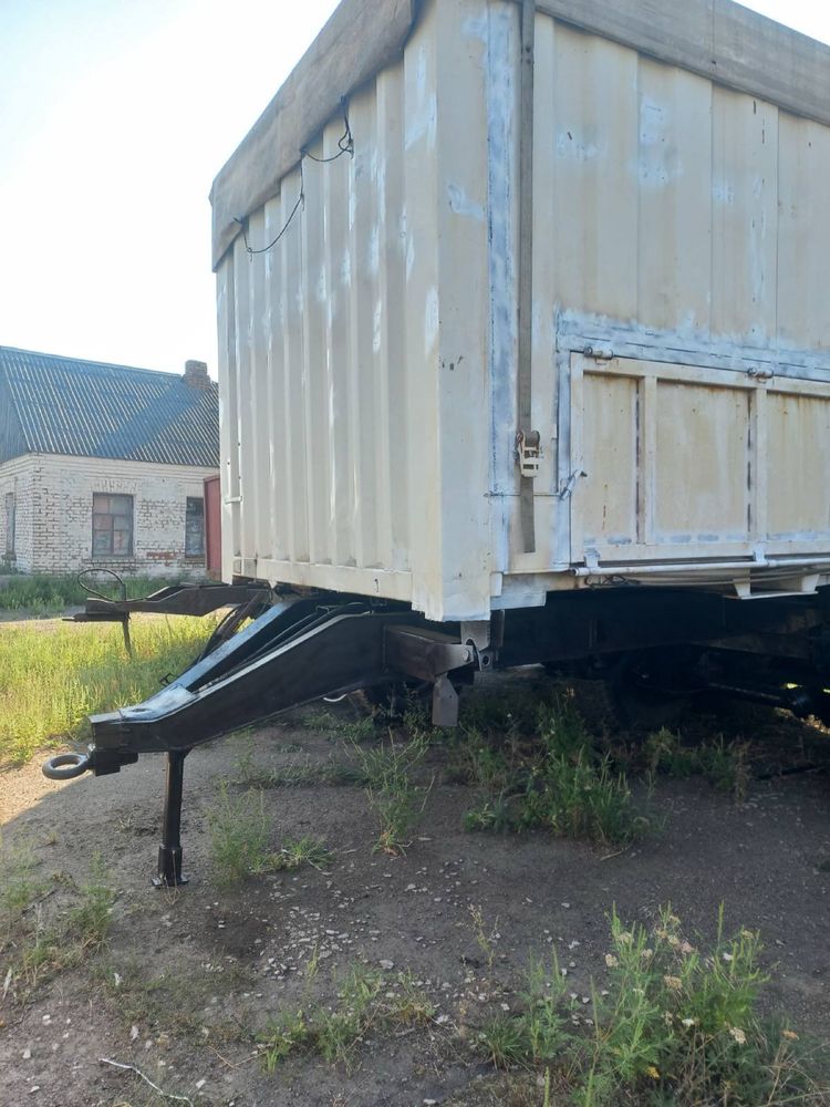 Продаю прицеп 2 птс9 до трактора т150