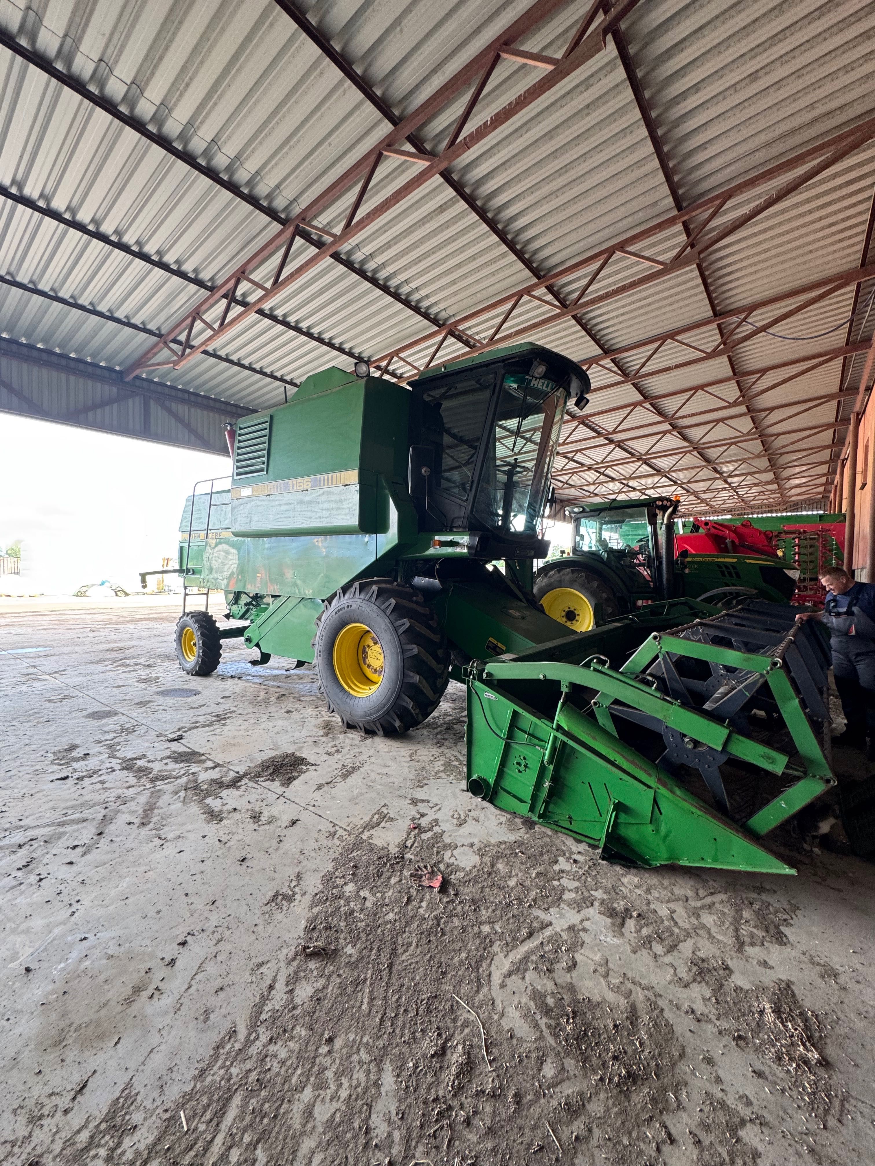 John Deere 1166 gotowy do żniw