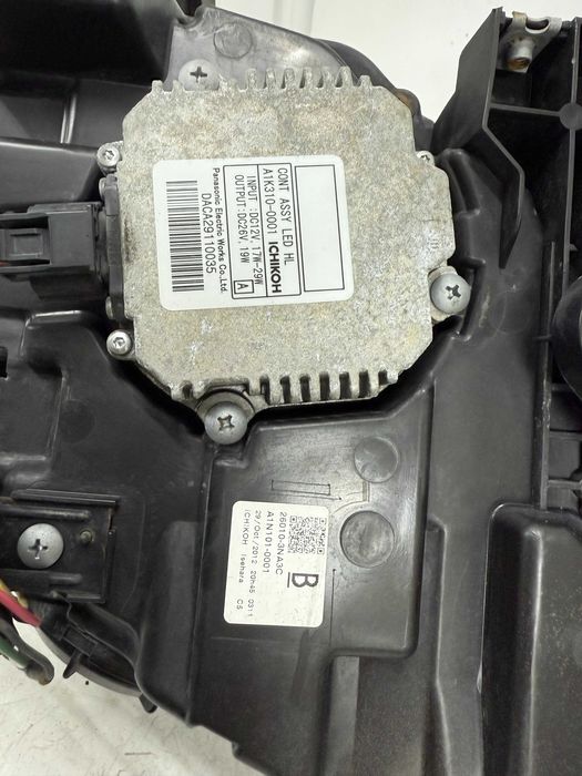 Фара права ліва Nissan Leaf 2010-2017 Full LED Фара Нісан Ліф 10-17