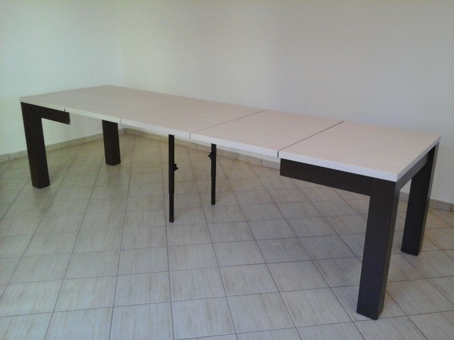 Stół kwadratowy 100 x 100 rozkładany do 300 , 350 cm.