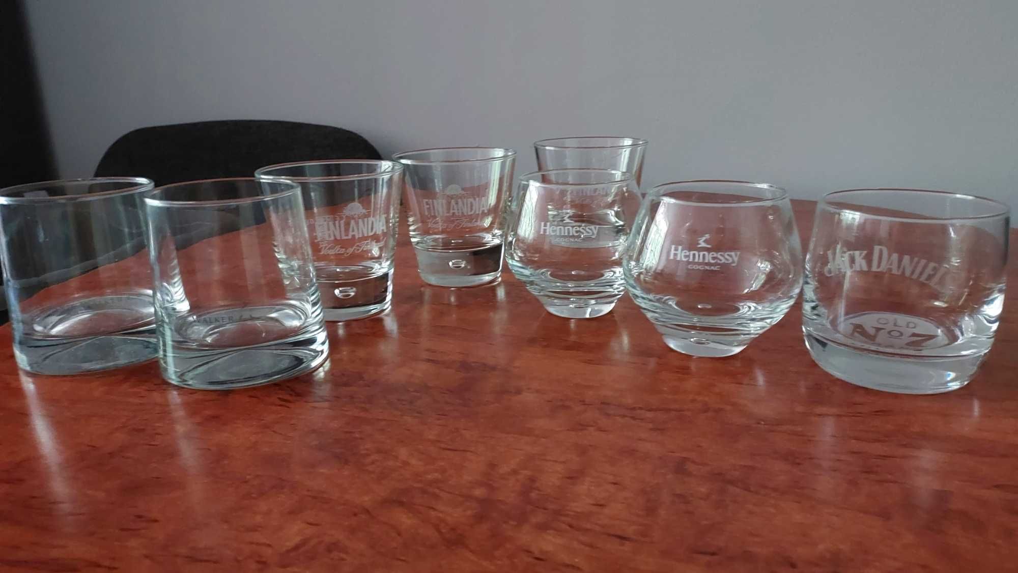 Hennesy, John Walker, Jack Daniels, Finlandia zestaw 8 szklanek