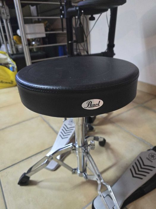 Yamaha Dtx452K e banco Pearl como nova